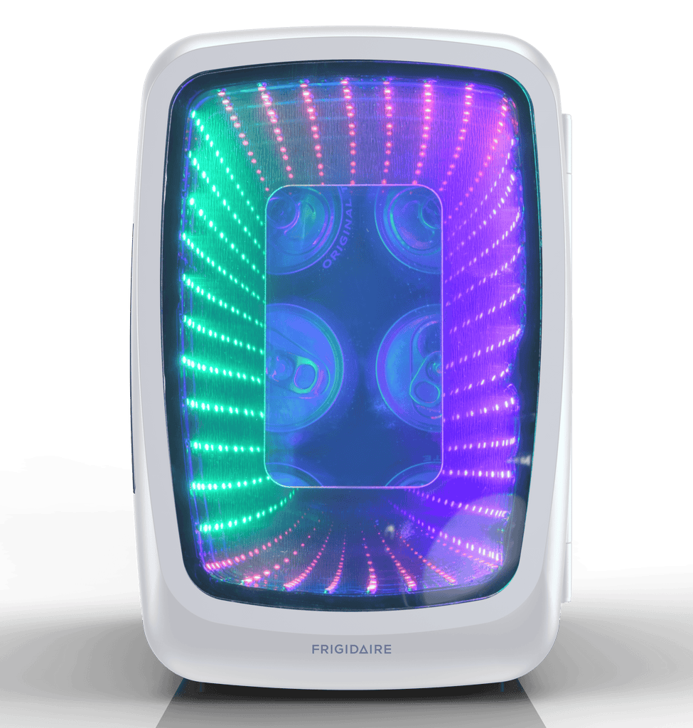 Frigidaire, 6 Can/4 Liter LED Light Up Mini Personal Fridge Cooler, White